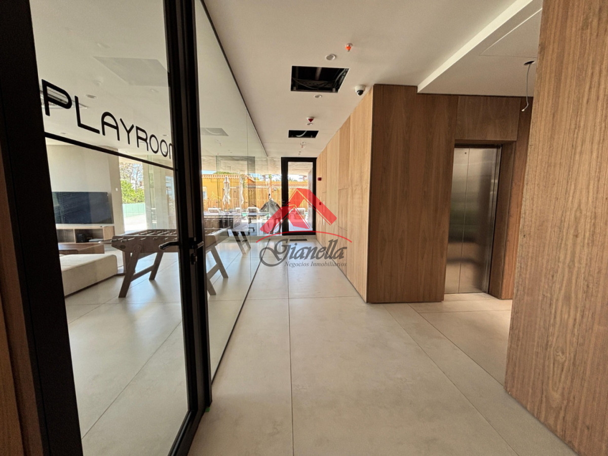 Apartamento ID.2221 - Apartamento de 2 dormitorios en venta, Playa Brava, Punta del Este