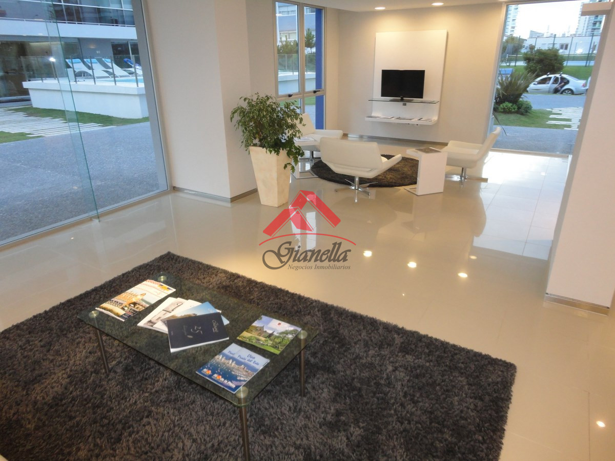Apartamento ID.2222 - Apartamento en venta de 3 dormitorios en Aidy Grill Playa Brava Punta del Este