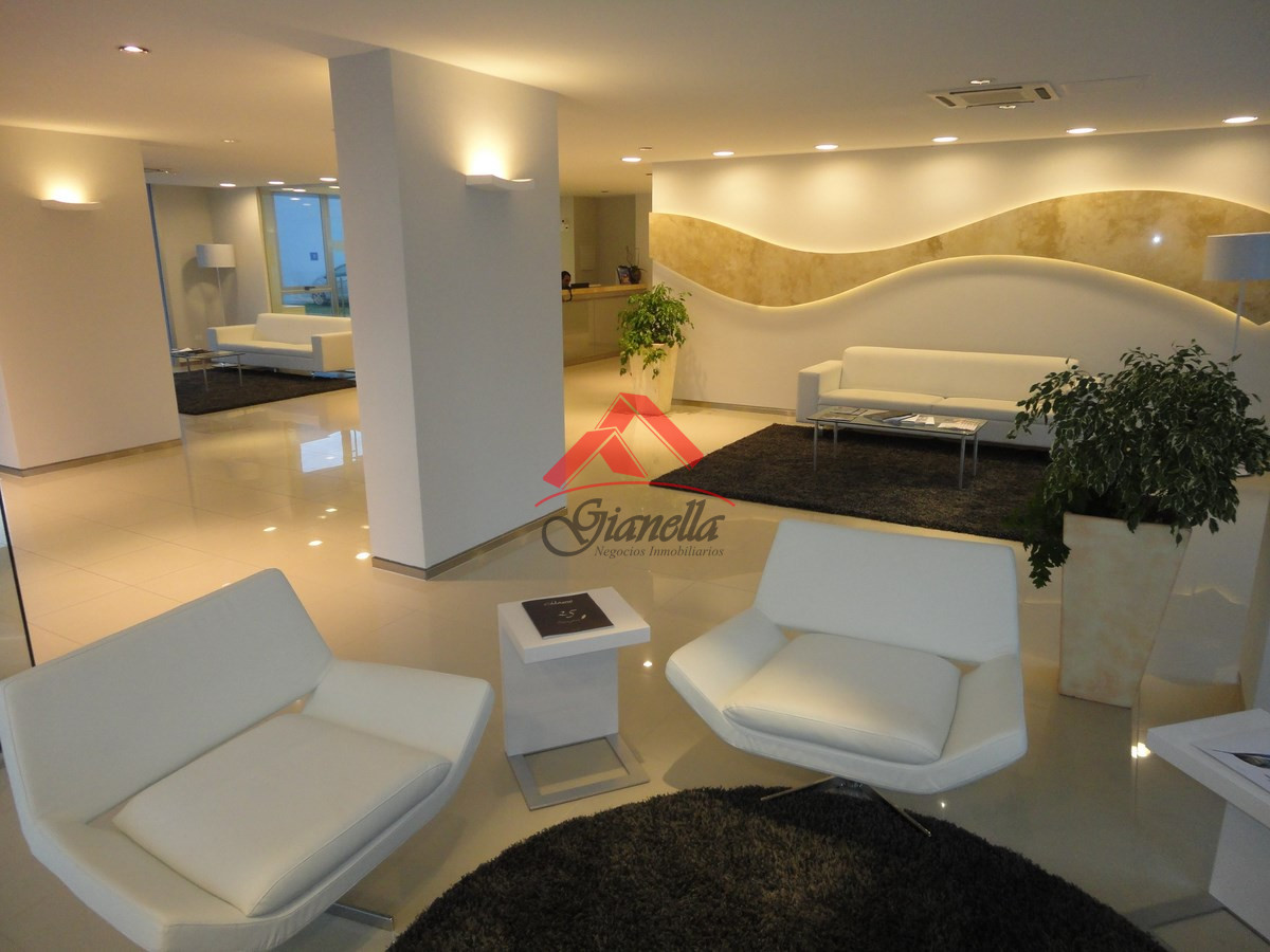 Apartamento ID.2222 - Apartamento en venta de 3 dormitorios en Aidy Grill Playa Brava Punta del Este