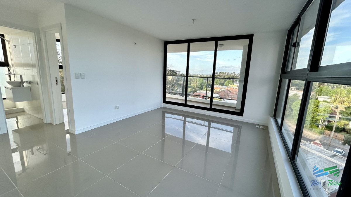 Apartamento ID.4280 - Apartamento de 2 dormitoiros en venta Punta Del Este 