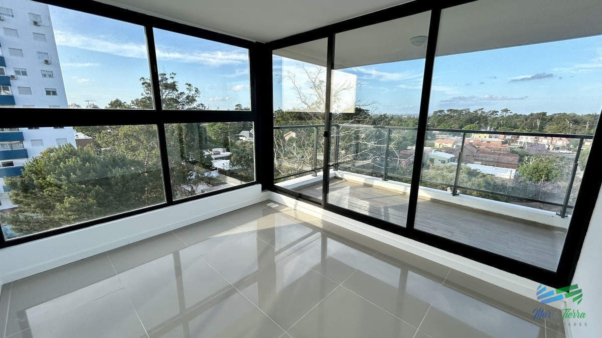 Apartamento ID.4280 - Apartamento de 2 dormitoiros en venta Punta Del Este 