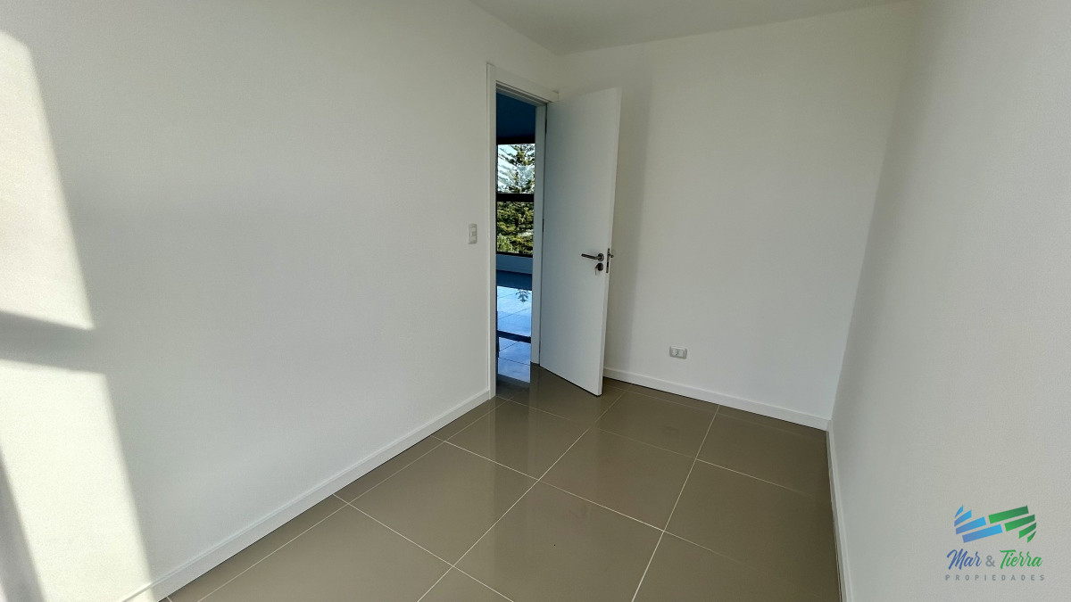 Apartamento ID.4280 - Apartamento de 2 dormitoiros en venta Punta Del Este 