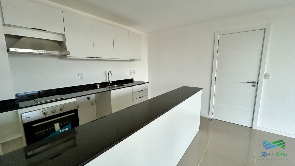 Apartamento ID.4281 - Venta de Apartamento de 2 dormitorios en Roosevelt, Punta Del Este