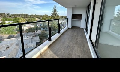 Apartamento de 2 dormitoiros en venta Punta Del Este