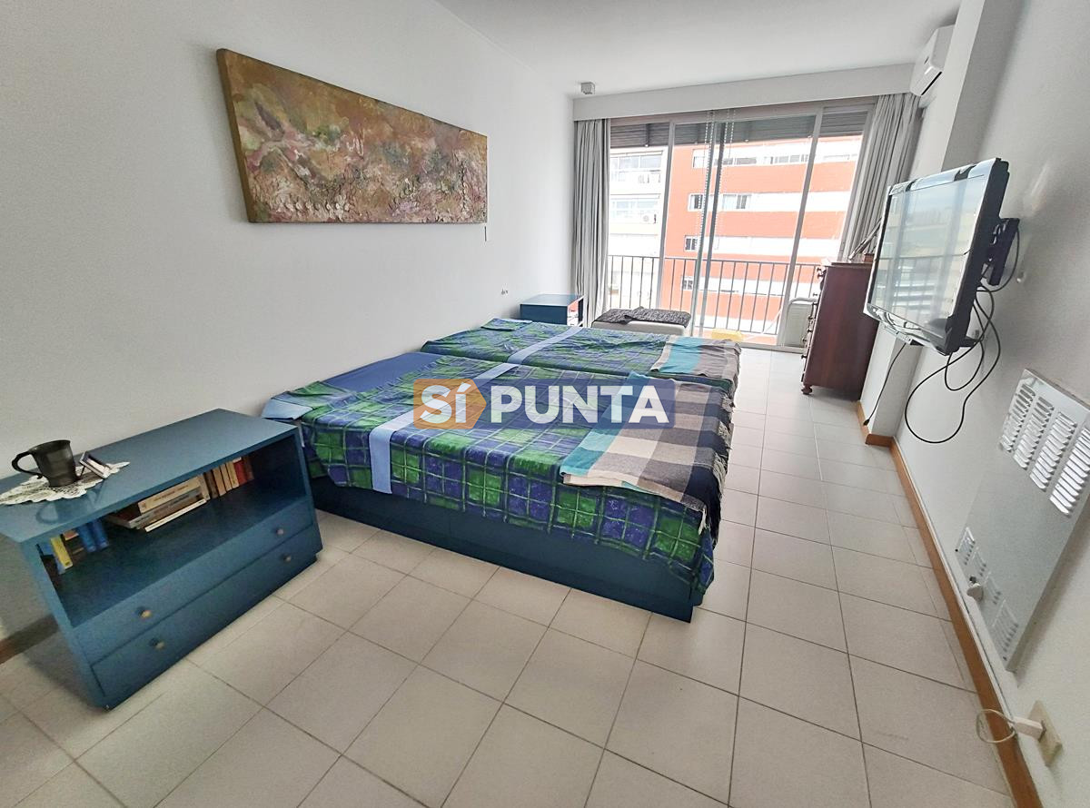 https://ri.com.uy/f/187-12/0/1200/0/0/0/4a2080a6d321a8c68c1ebee0be70b68f.jpg