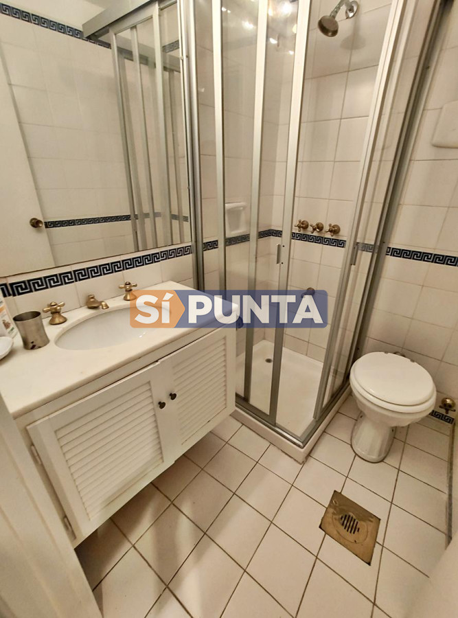 https://ri.com.uy/f/187-12/0/1200/0/0/0/cd4c9d0a3dd7ab6c24429c09d35c6c56.jpg
