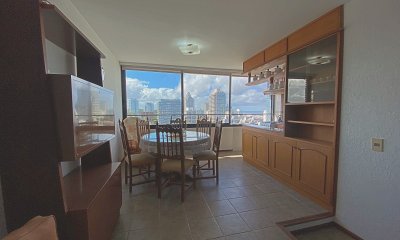 Apartamento de 2 dormitorios en venta Punta del Este