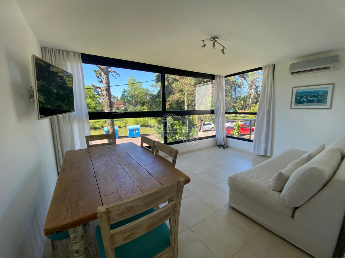Apartamento ID.4481 - Apartamento en venta de 2 dormitorios Punta del Este
