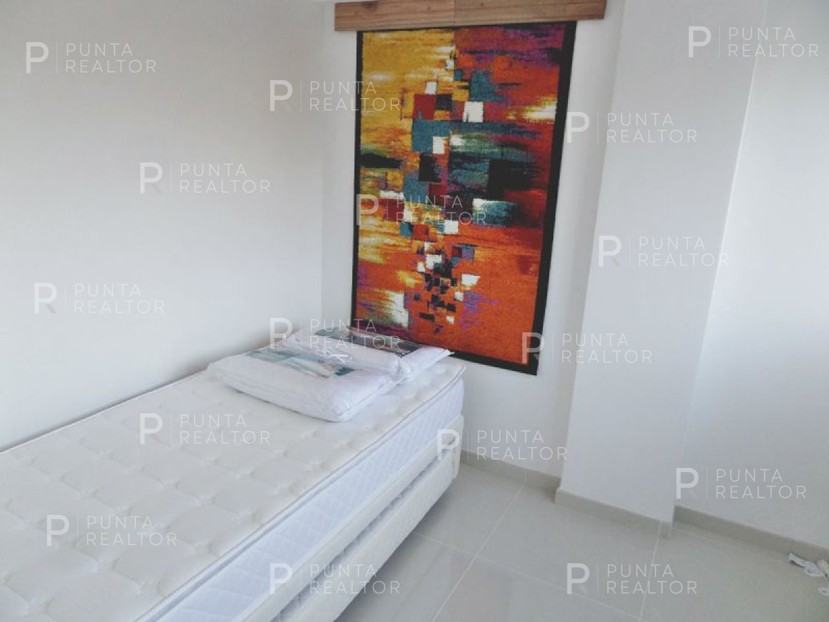 Apartamento ID.1038 - Apartamento en venta Playa Mansa 3 dormitorios