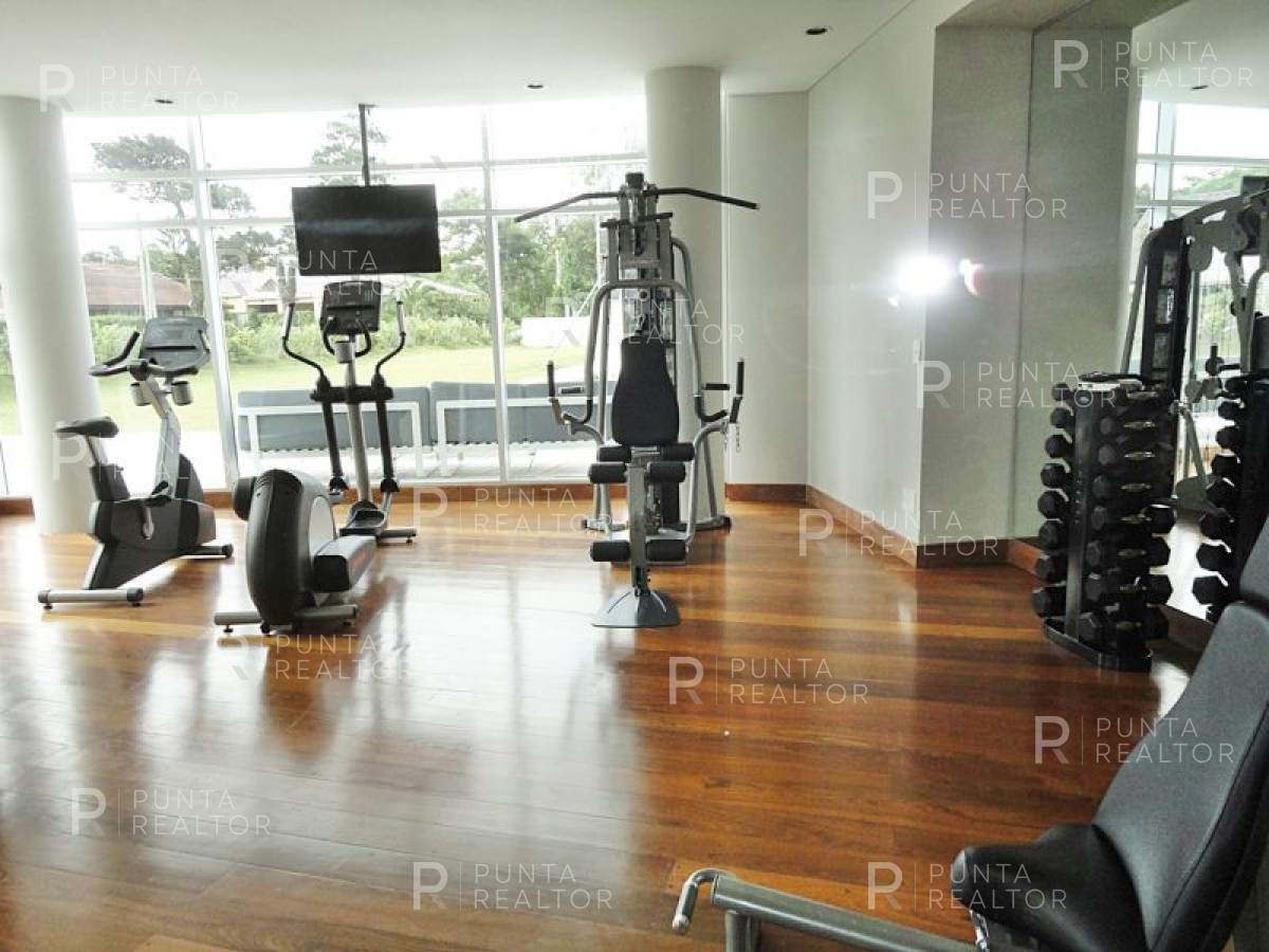 Apartamento ID.1038 - Apartamento en venta Playa Mansa 3 dormitorios