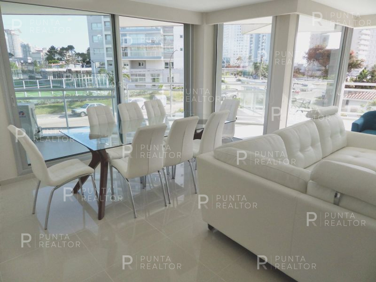 Apartamento ID.1038 - Apartamento en venta Playa Mansa 3 dormitorios