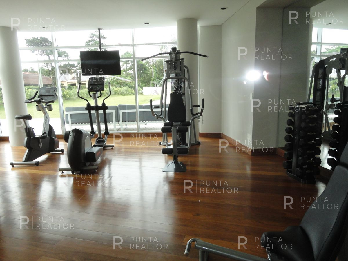 Apartamento ID.1038 - Apartamento en venta Playa Mansa 3 dormitorios