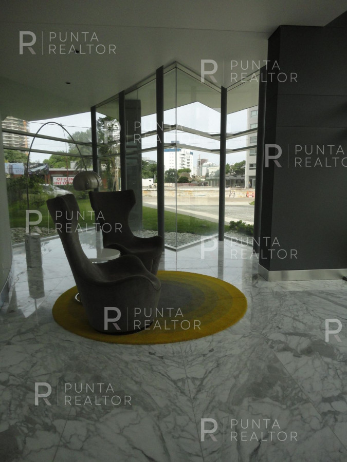 Apartamento ID.1038 - Apartamento en venta Playa Mansa 3 dormitorios