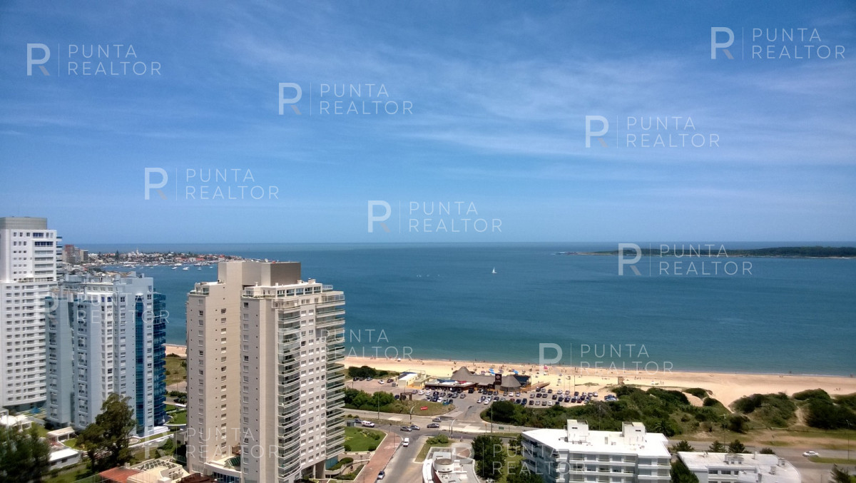 Apartamento ID.1038 - Apartamento en venta Playa Mansa 3 dormitorios