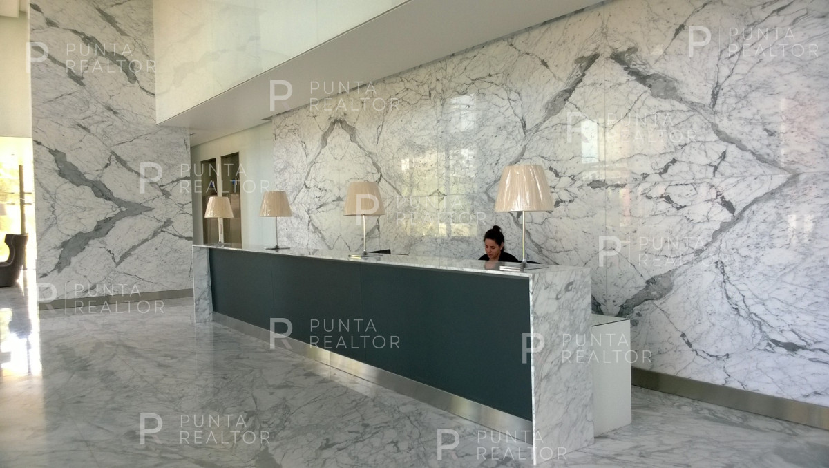 Apartamento ID.1038 - Apartamento en venta Playa Mansa 3 dormitorios