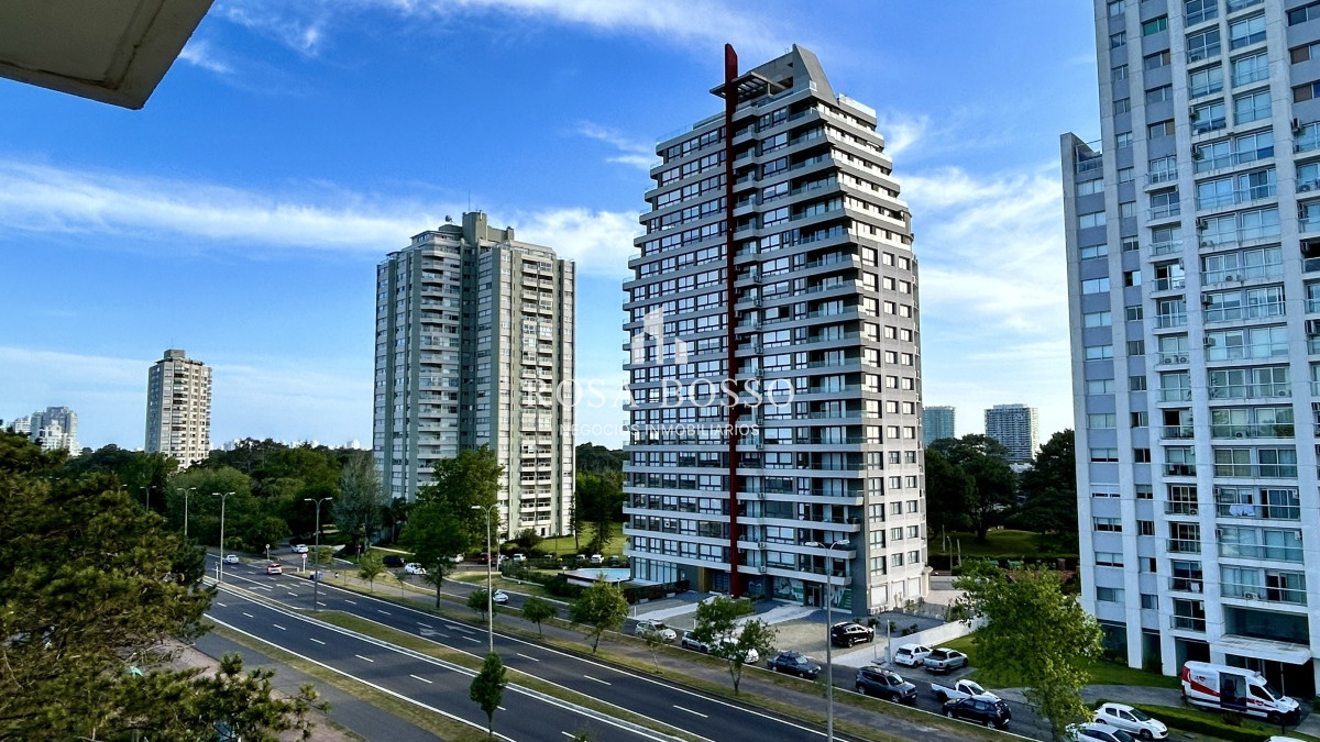 Apartamento ID.9378 - Apartamento en venta 3 dormitorios Punta del Este