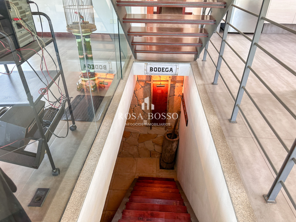 Apartamento ID.9593 - Casa Venta 4 dormitorios Laguna del Diario Punta del Este