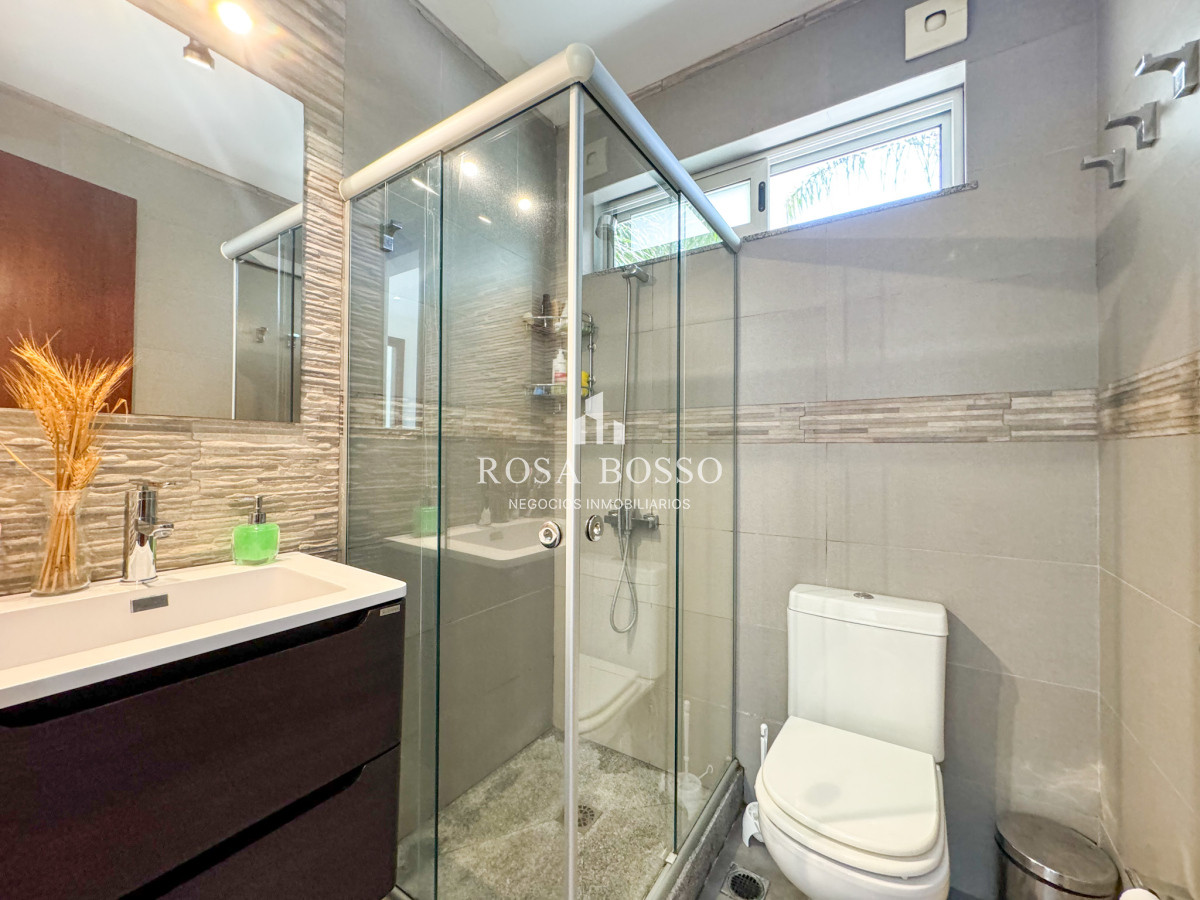 Apartamento ID.9593 - Casa Venta 4 dormitorios Laguna del Diario Punta del Este