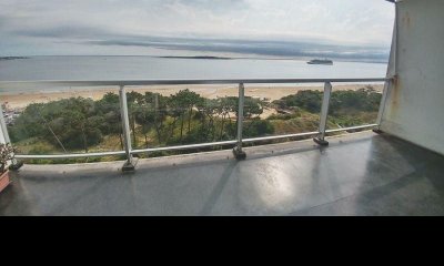 Apartamento en venta Playa Mansa 2 dormitorios