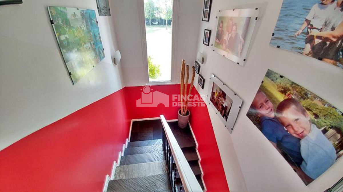 Casa ID.409/Casa-en-venta-Playa-Mansa-7-dormitorios- - Casa en venta Playa Mansa  7 dormitorios 