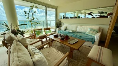 Penthouse de 2 dormitorios,venta, Gala Tower. Punta del Este 