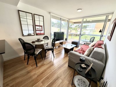 Departamento en Venta de 2 dormitorios en Mansa inn, Punta del Este 