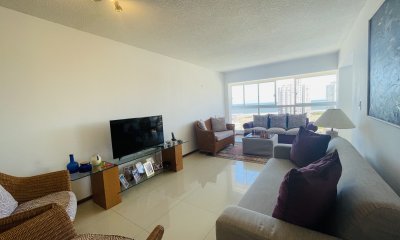 Apartamento en venta de 2 dormitorios Punta del Este