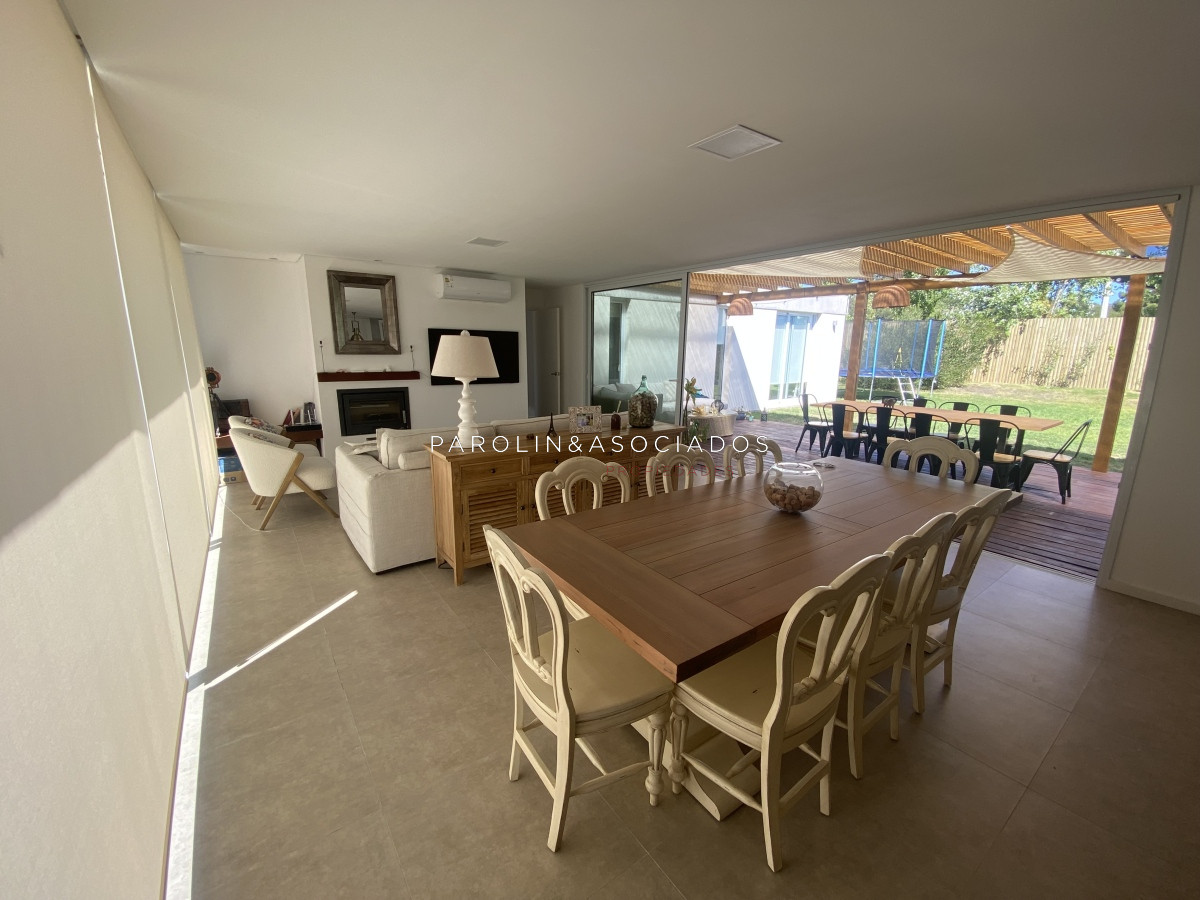 casa a estrenar de 3 dormitorios en barrio privado, punta del este. - jpa6396c