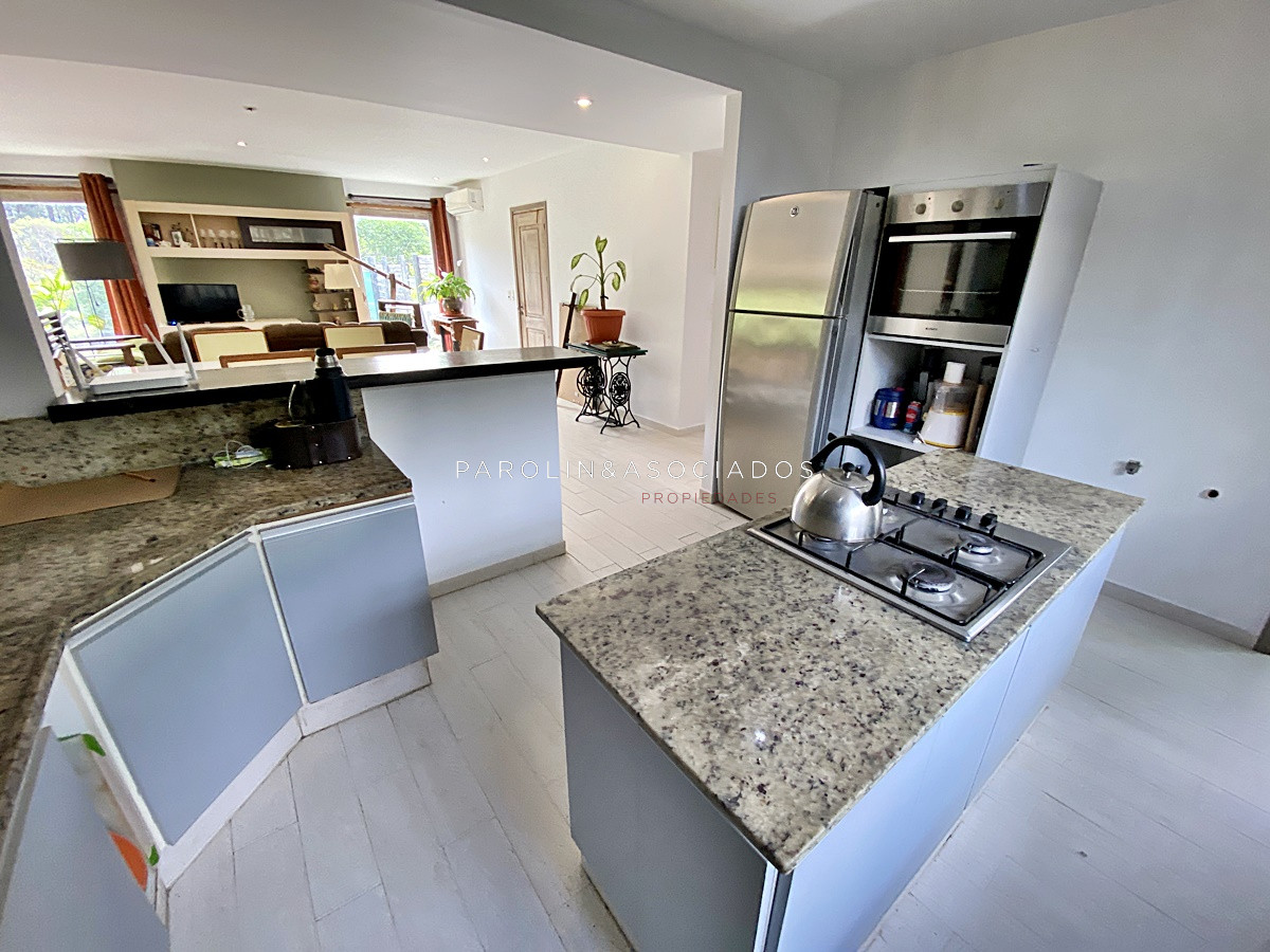 Casa en venta con 4 dormitorios y piscina en Punta del Este - GoPunta - Portal Inmobiliario de Punta del Este - Maldonado