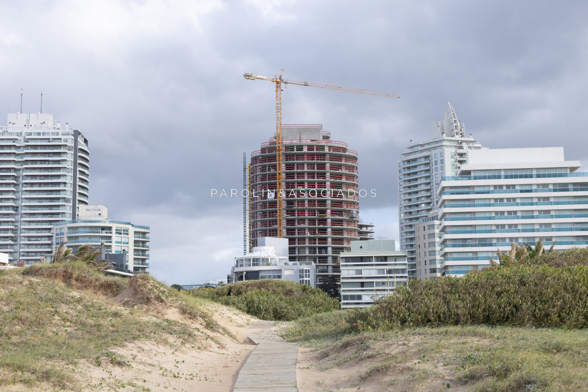 Brava - GoPunta - Portal Inmobiliario de Punta del Este - Maldonado