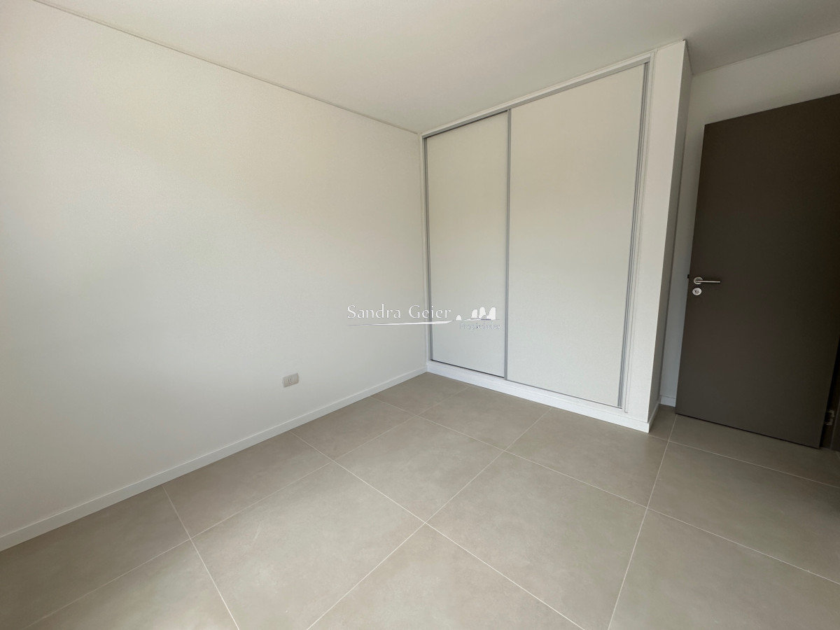 Apartamento ID.1857 - Apartamento de 2 dormitorios en venta Punta del Este