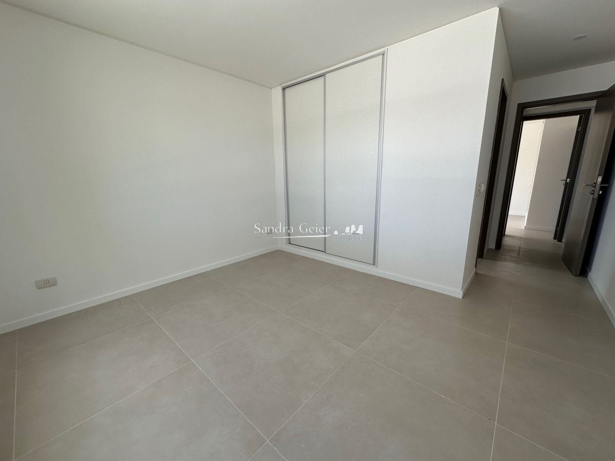Apartamento ID.1857 - Apartamento de 2 dormitorios en venta Punta del Este