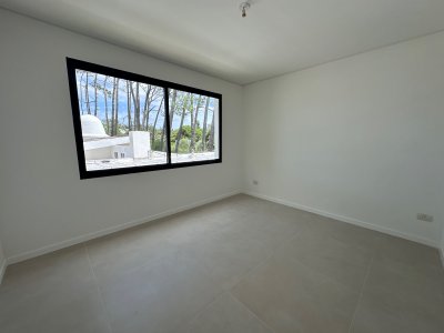 Apartamento ID.1857 - Apartamento de 2 dormitorios en venta Punta del Este