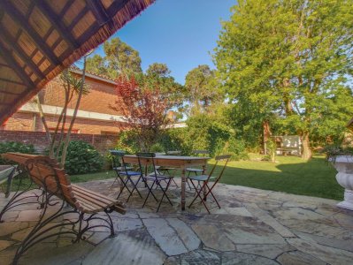 Casa ID.1310 - Casa en venta Playa Mansa 3 dormitorios