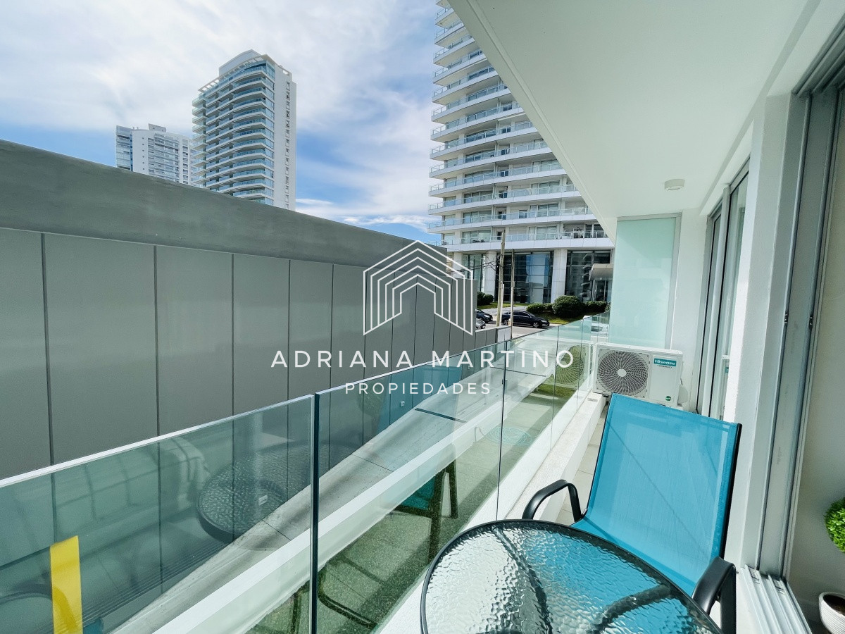 Apartamento ID.69968 - Apartamento en venta en Playa Mansa Punta del Este