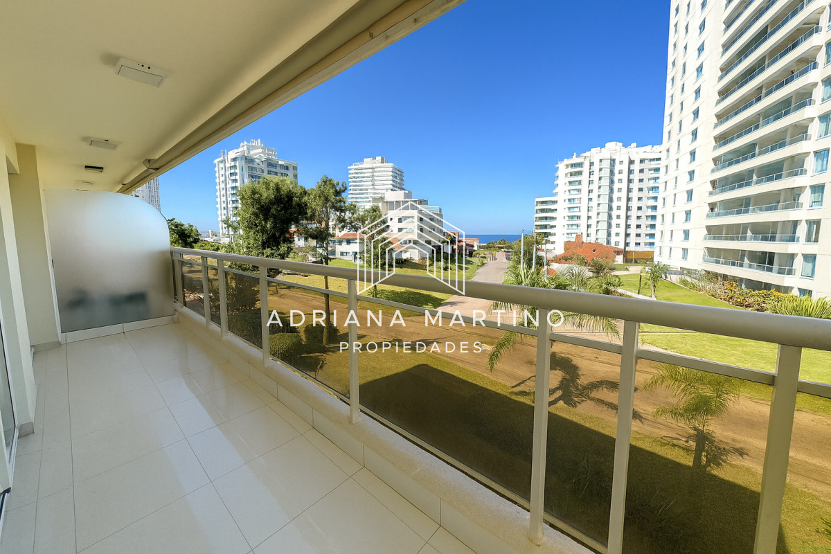 Apartamento ID.71595 - 3 dormitorios a 100 metros del mar – Playa Brava – U$S 299.000