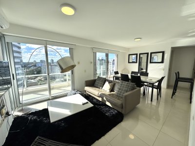 Hermoso apartamento de 3 dormitorios en venta, con vista increíble. Punta del Este