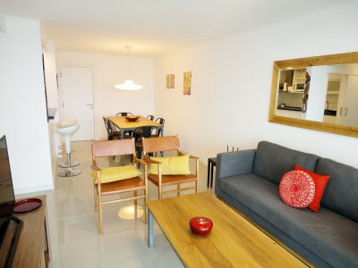 Departamento de 2 dormitorios en venta, Wind Tower. Punta del Este
