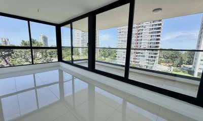 Apartamento de 3 dormitorios en venta Punta del Este