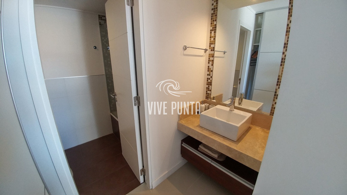 Apartamento ID.497 - Apartamento en venta Playa Brava 2 dormitorios y medio 
