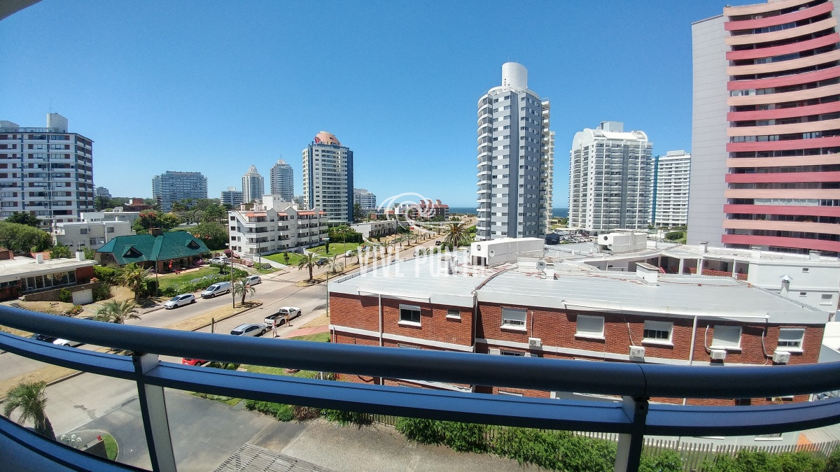 Apartamento ID.497 - Apartamento en venta Playa Brava 2 dormitorios y medio 