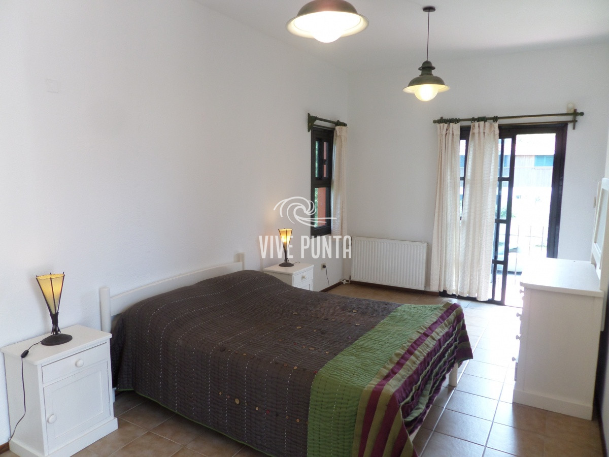 Casa ID.268 - Casa nueva al mercado! 