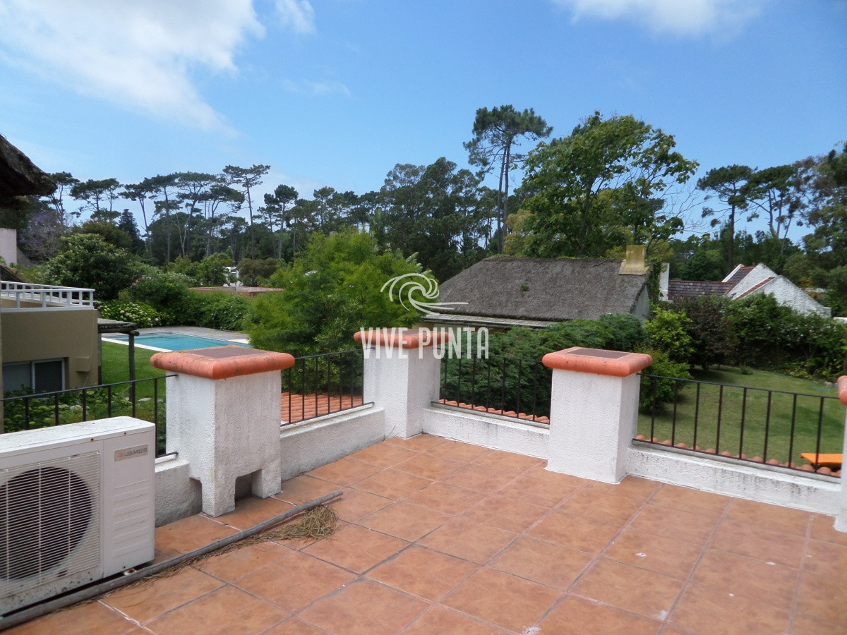 Casa ID.268 - Casa nueva al mercado! 