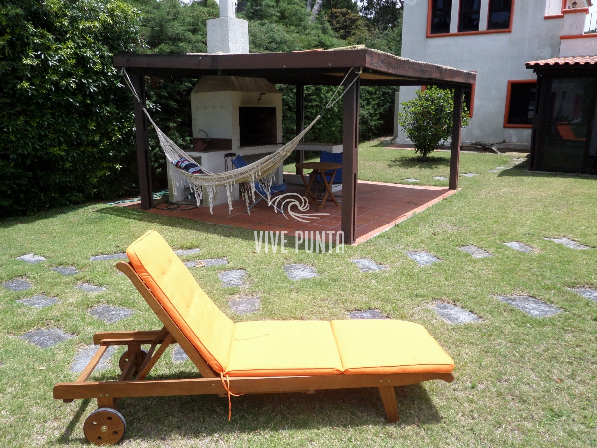 Casa ID.268 - Casa nueva al mercado! 