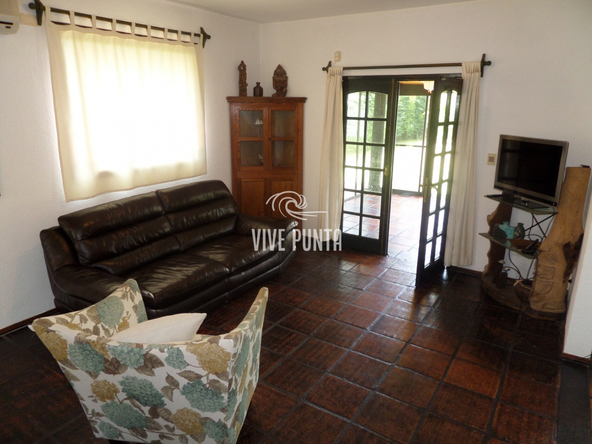 Casa ID.268 - Casa nueva al mercado! 