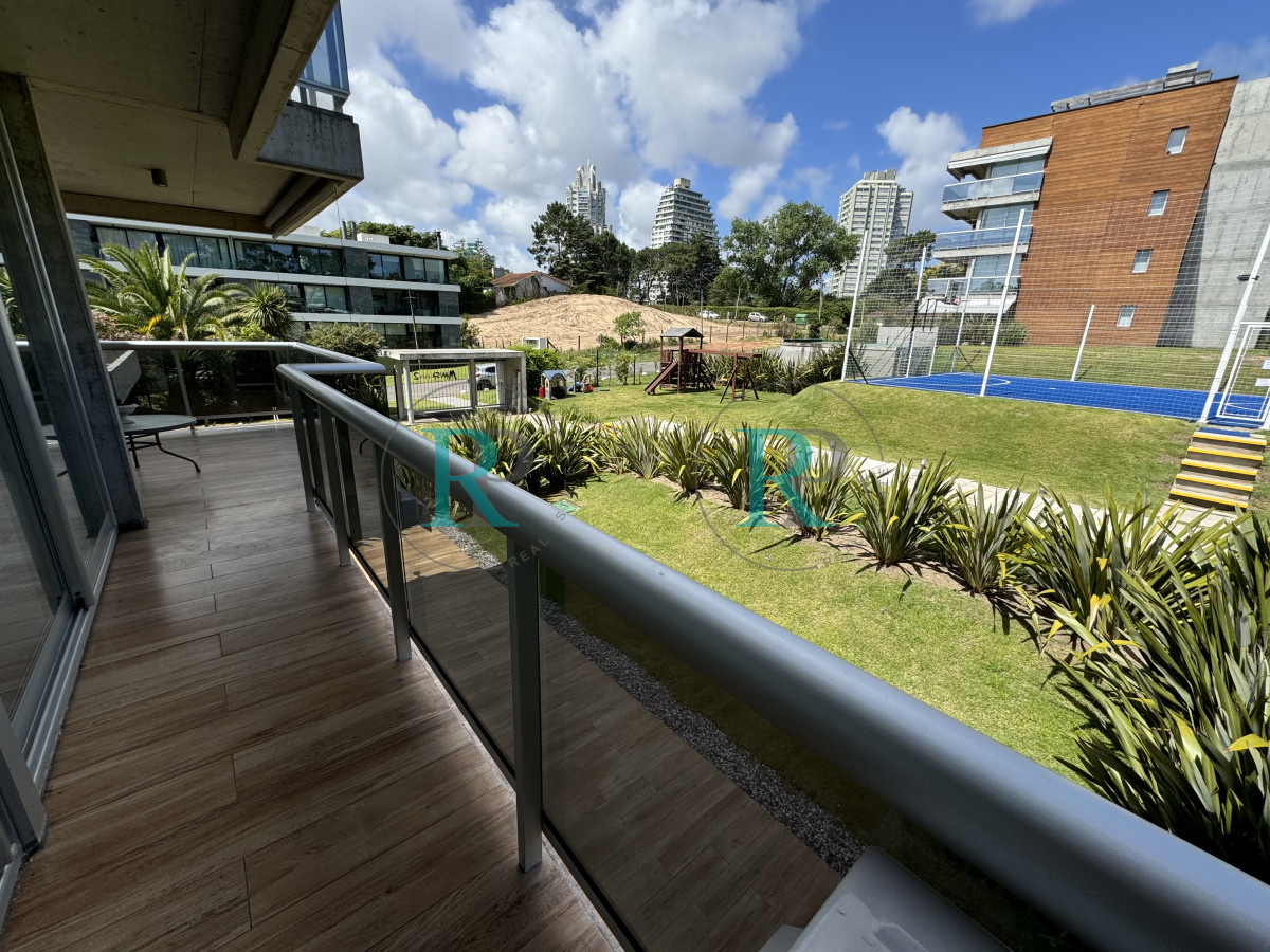 Apartamento ID.2409 - Playa Mansa apartamento 2 dormitorios 2 baños 