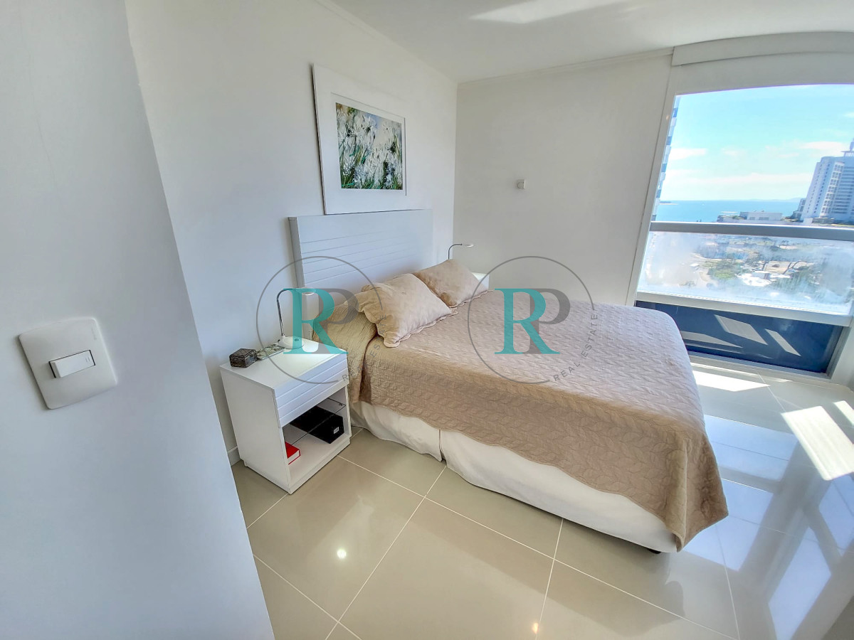 Apartamento ID.1940 - Apartamento de 3 dormitorios en venta Punta del Este