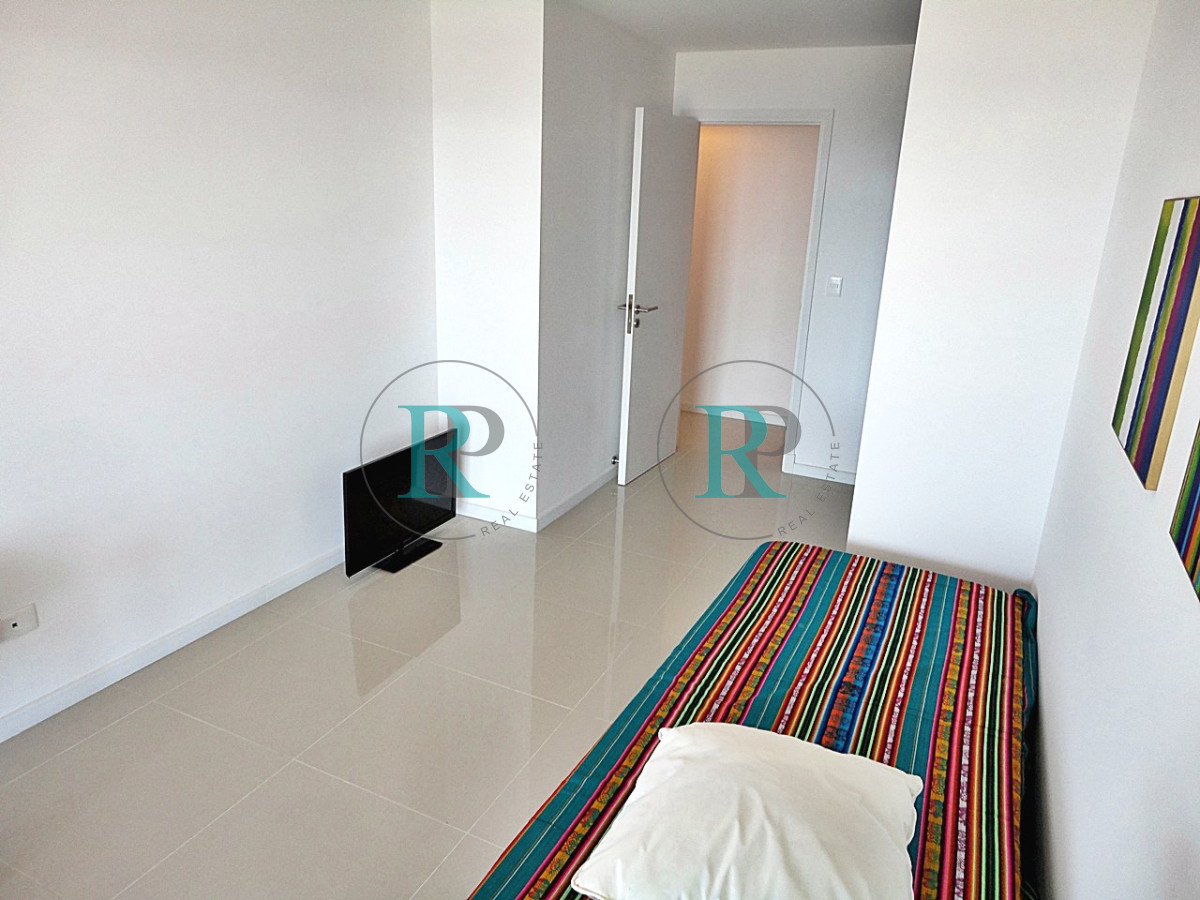 Apartamento ID.2284 - Punta del Este, 3 dormitorios con vista directa al mar