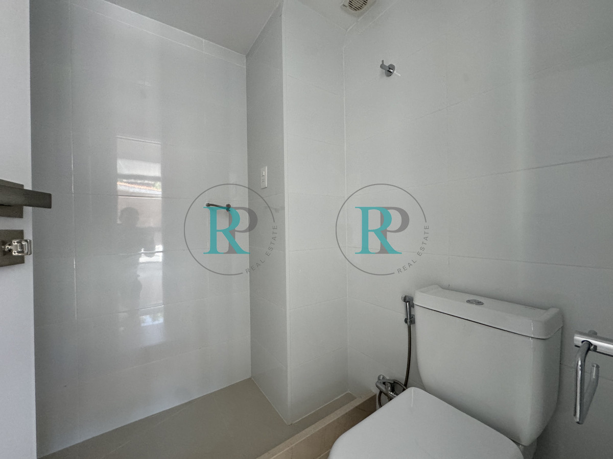 Apartamento ID.2056 - Apartamento en venta en Playa Mansa, 3 dormitorios, Punta del Este