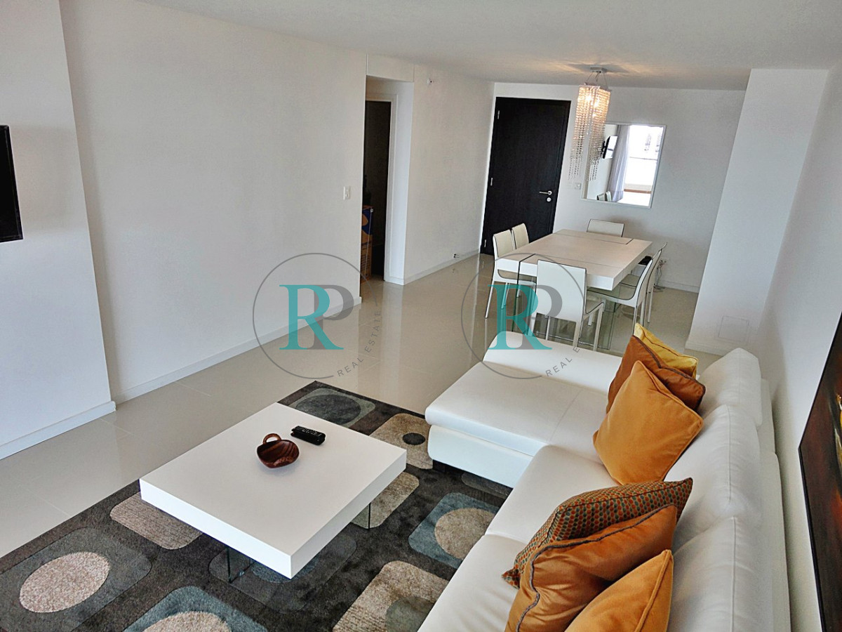 Apartamento ID.2284 - Punta del Este, 3 dormitorios con vista directa al mar